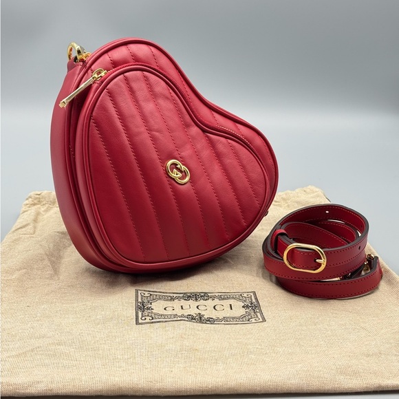 Gucci heart interlocking red crossbody - Picture 2 of 13
